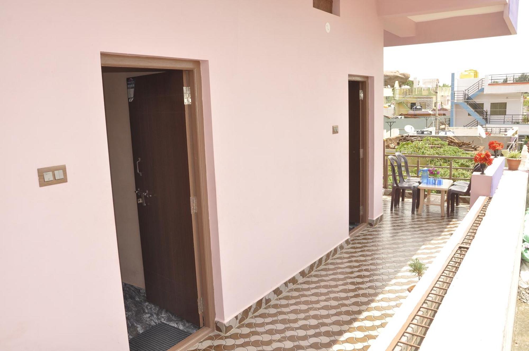 Classic Homestay Hampi Room photo